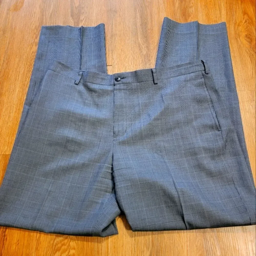 Mens 40W Classic Fit L. L. Bean Grey Checkered Dress Pants